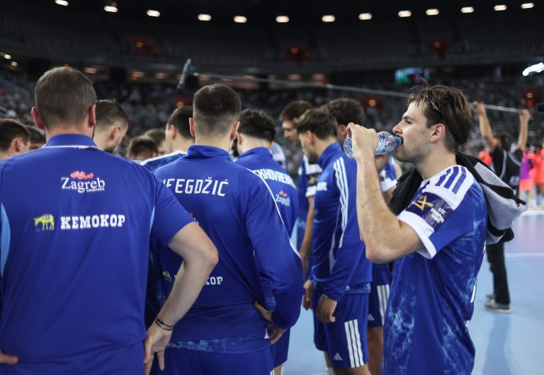 Barcelona prejaka za hrvatskog prvaka